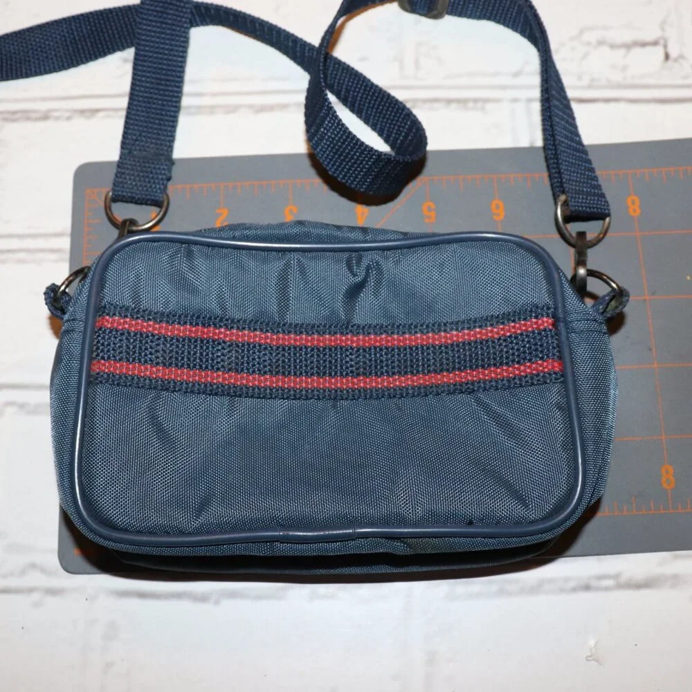 🖤 Vintage Camera Bag · 7